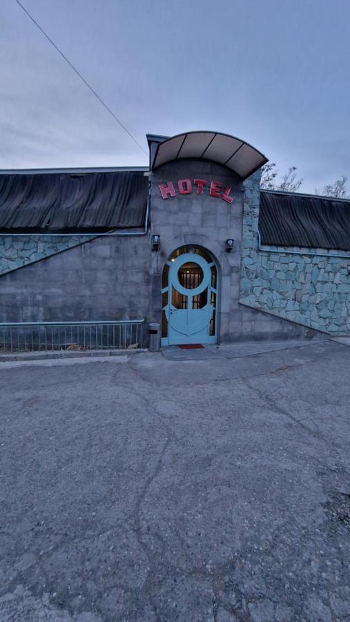 Polo Hotel Jerevan Eksteriør billede